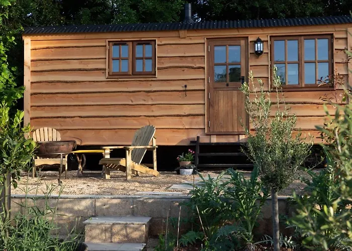 Luxury, Rural Shepherds Hut With Hot Tub Nr Bath בקתה